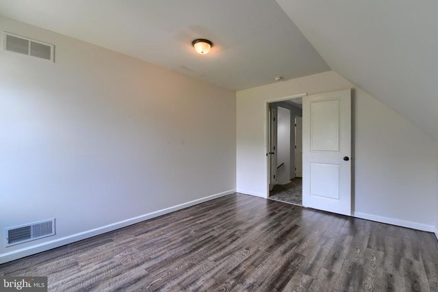 3740 BEAGLE RD, Middletown, PA 17057