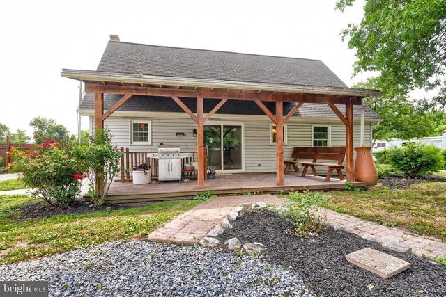 3740 BEAGLE RD, Middletown, PA 17057