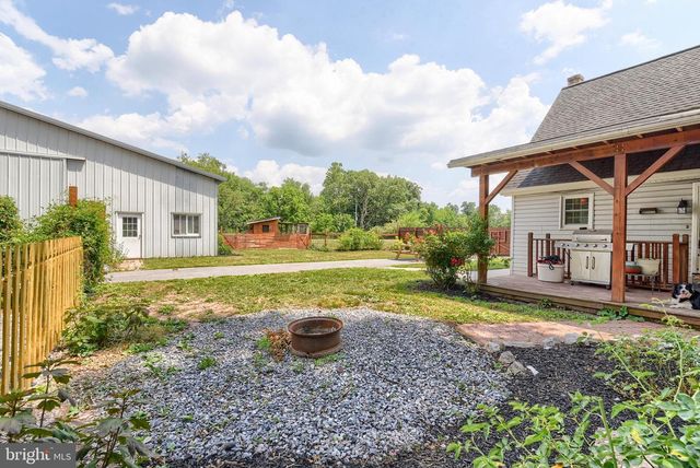 3740 BEAGLE RD, Middletown, PA 17057