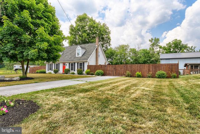3740 BEAGLE RD, Middletown, PA 17057