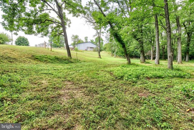 3740 BEAGLE RD, Middletown, PA 17057