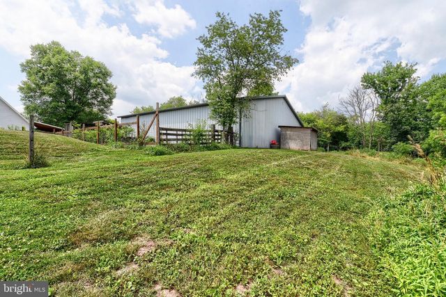 3740 BEAGLE RD, Middletown, PA 17057