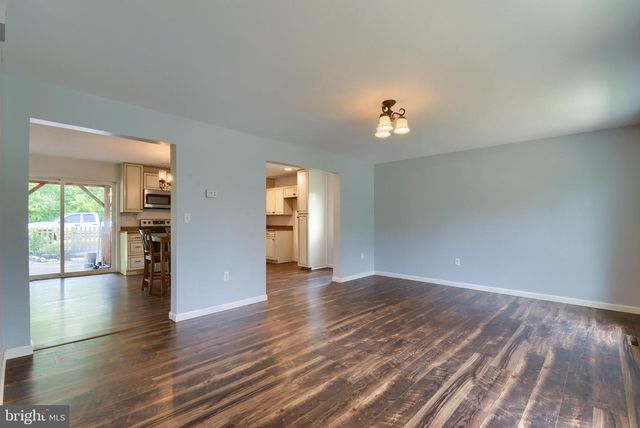 3740 BEAGLE RD, Middletown, PA 17057