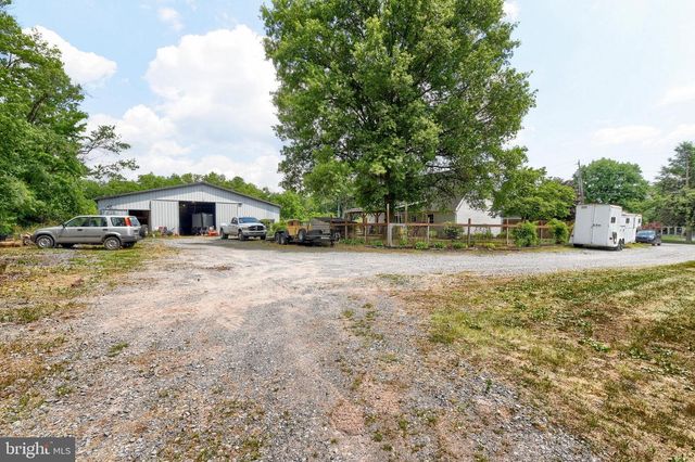 3740 BEAGLE RD, Middletown, PA 17057