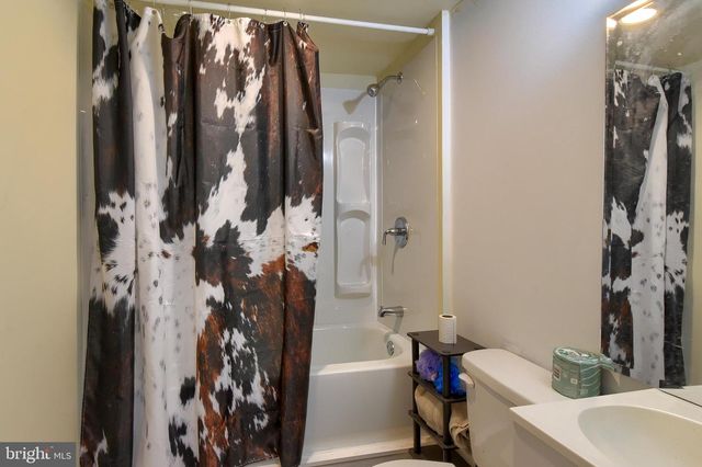 3740 BEAGLE RD, Middletown, PA 17057