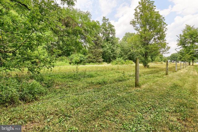 3740 BEAGLE RD, Middletown, PA 17057