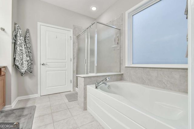 5921 Bellflower Way, Hoschton, GA 30548