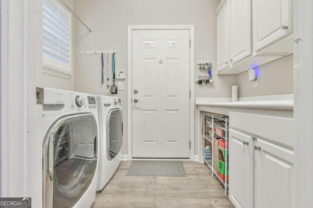 5921 Bellflower Way, Hoschton, GA 30548