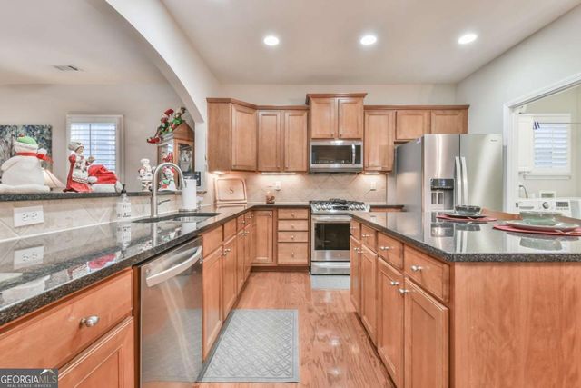 5921 Bellflower Way, Hoschton, GA 30548