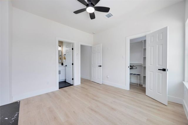 2110 Des Chaumes Street, Houston, TX 77026