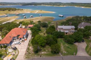 518 Deckhouse DR, Lago Vista, TX 78645