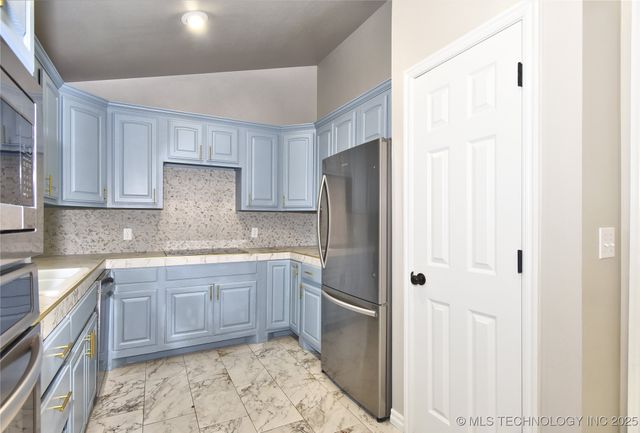 119 N 6 Mile, Fort Gibson, OK 74434