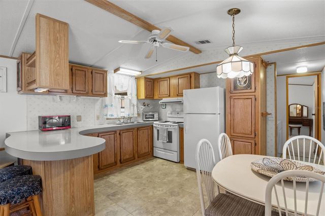 132 ORANGEWOOD DRIVE 68, Lake Wales, FL 33898