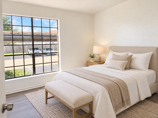 2121 El Paseo Street 1807, Houston, TX 77054