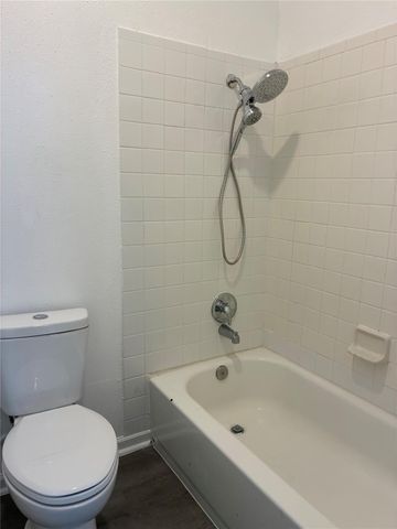 2121 El Paseo Street 1807, Houston, TX 77054
