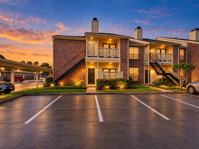 2121 El Paseo Street 1807, Houston, TX 77054