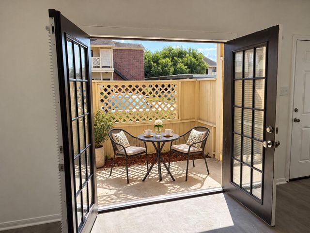 2121 El Paseo Street 1807, Houston, TX 77054