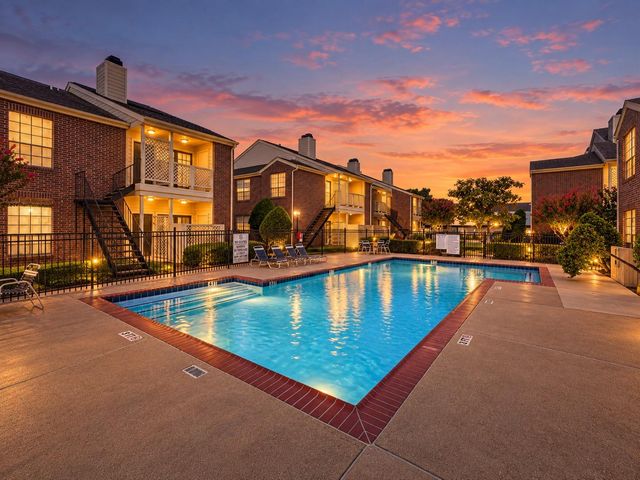 2121 El Paseo Street 1807, Houston, TX 77054