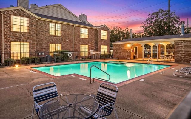 2121 El Paseo Street 1807, Houston, TX 77054