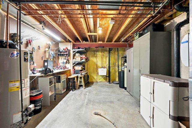 6701 Pima Drive, Madison, WI 53719
