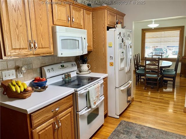 301 6th Street, Ripley, WV 25271