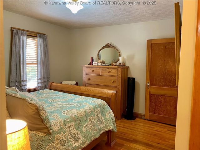 301 6th Street, Ripley, WV 25271