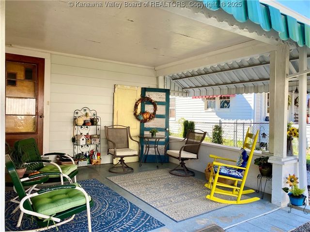 301 6th Street, Ripley, WV 25271