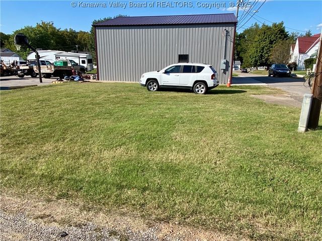 301 6th Street, Ripley, WV 25271