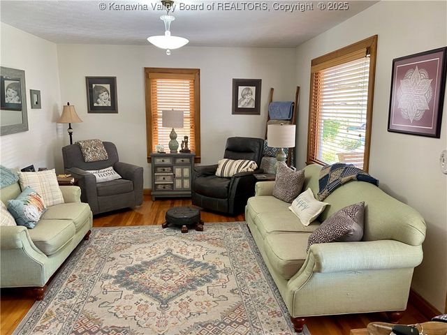 301 6th Street, Ripley, WV 25271