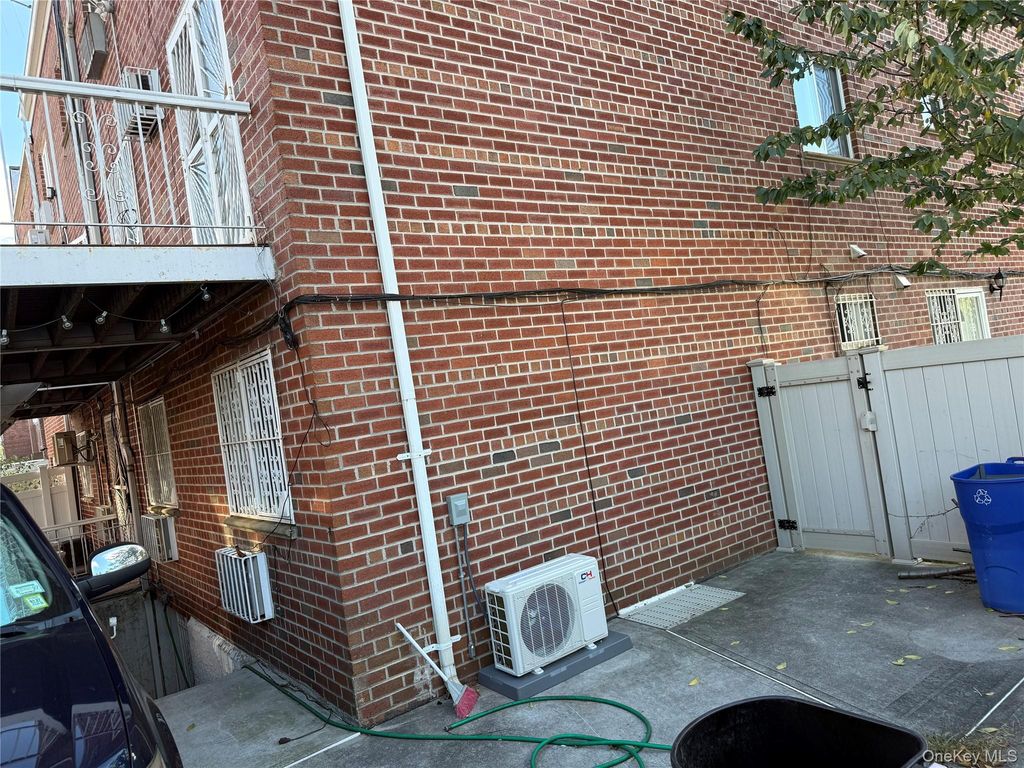 6113 170th Street, Fresh Meadows, NY 11365 — photo 5