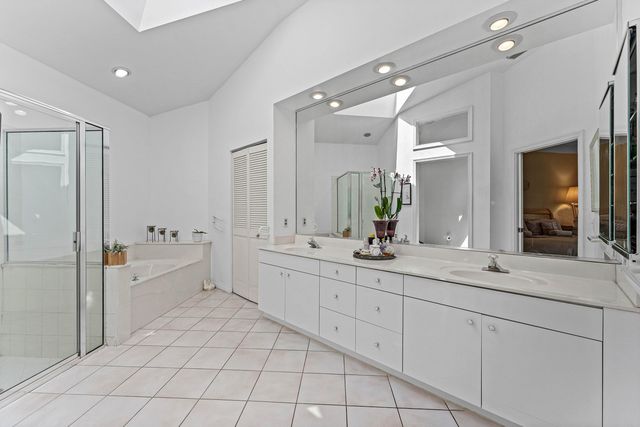 5195 NW 25th Way, Boca Raton, FL 33496