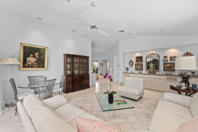 5195 NW 25th Way, Boca Raton, FL 33496