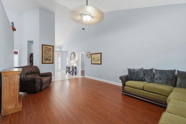 4889 Westwind Dr., Myrtle Beach, SC 29579