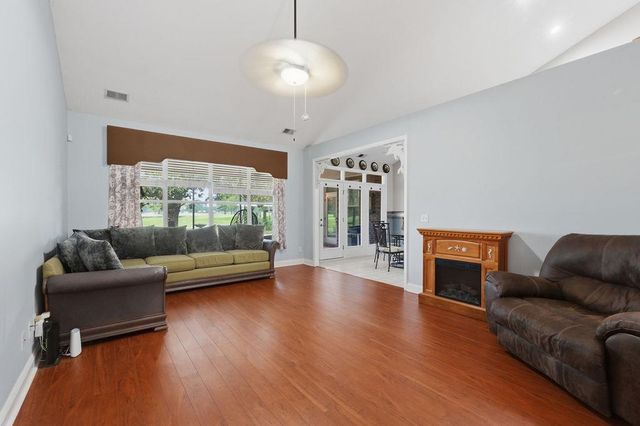 4889 Westwind Dr., Myrtle Beach, SC 29579
