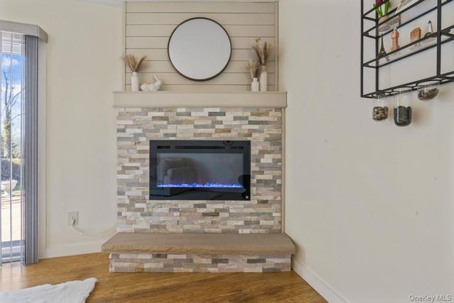 11 Dennard Road, Hauppauge, NY 11788