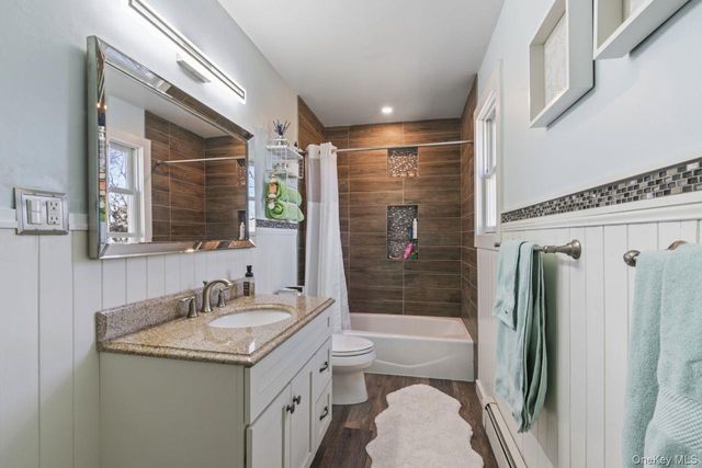 11 Dennard Road, Hauppauge, NY 11788