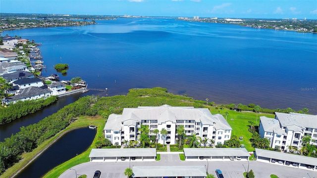 850 TIDEWATER SHORES LOOP 402, Bradenton, FL 34208