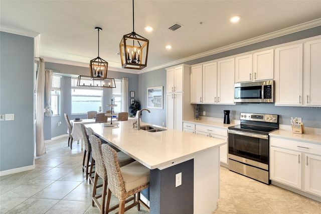 850 TIDEWATER SHORES LOOP 402, Bradenton, FL 34208