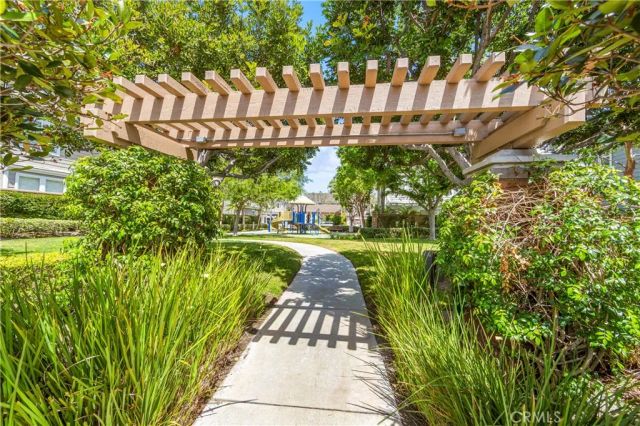 20851 Cabrillo Lane, Huntington Beach, CA 92646