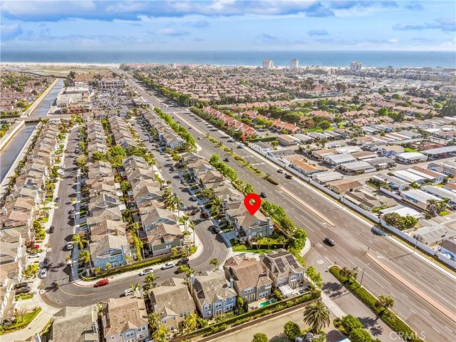 20851 Cabrillo Lane, Huntington Beach, CA 92646