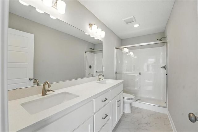 19710 W 195th Place, Spring Hill, KS 66083