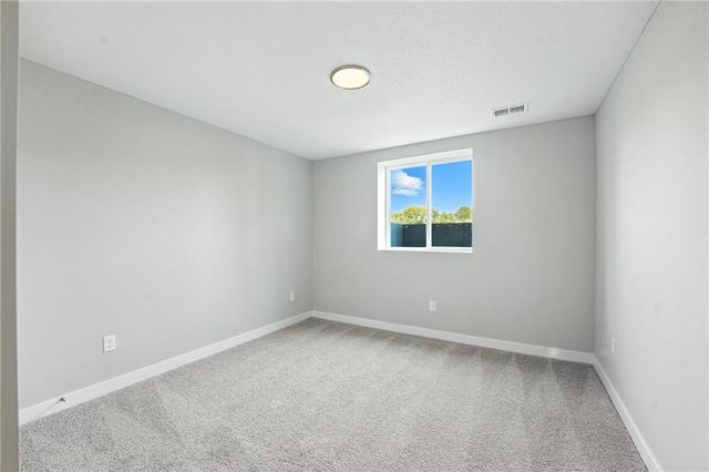 19710 W 195th Place, Spring Hill, KS 66083