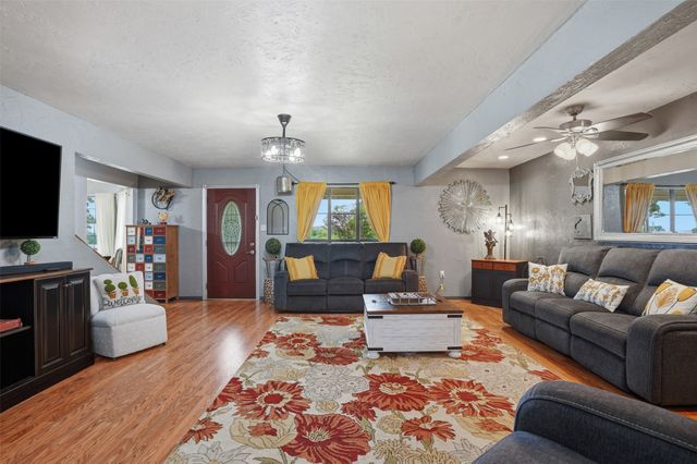 2182 Sunflower Road, Paradise, TX 76073