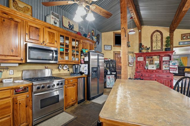 2182 Sunflower Road, Paradise, TX 76073