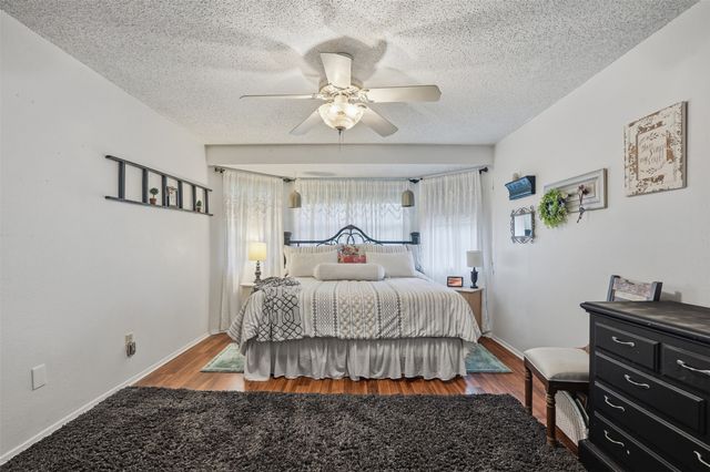 2182 Sunflower Road, Paradise, TX 76073