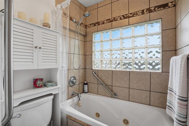 2182 Sunflower Road, Paradise, TX 76073