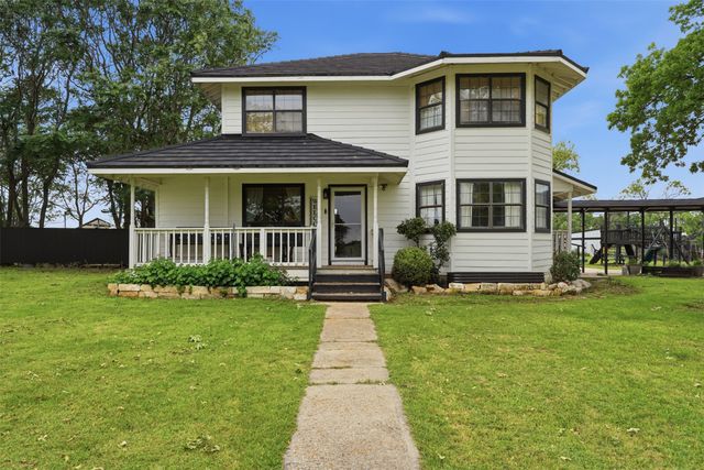 2182 Sunflower Road, Paradise, TX 76073