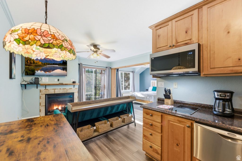 Image 11 of property listing at 1940 PROSPECTOR AVE #423, Park City, UT 84060