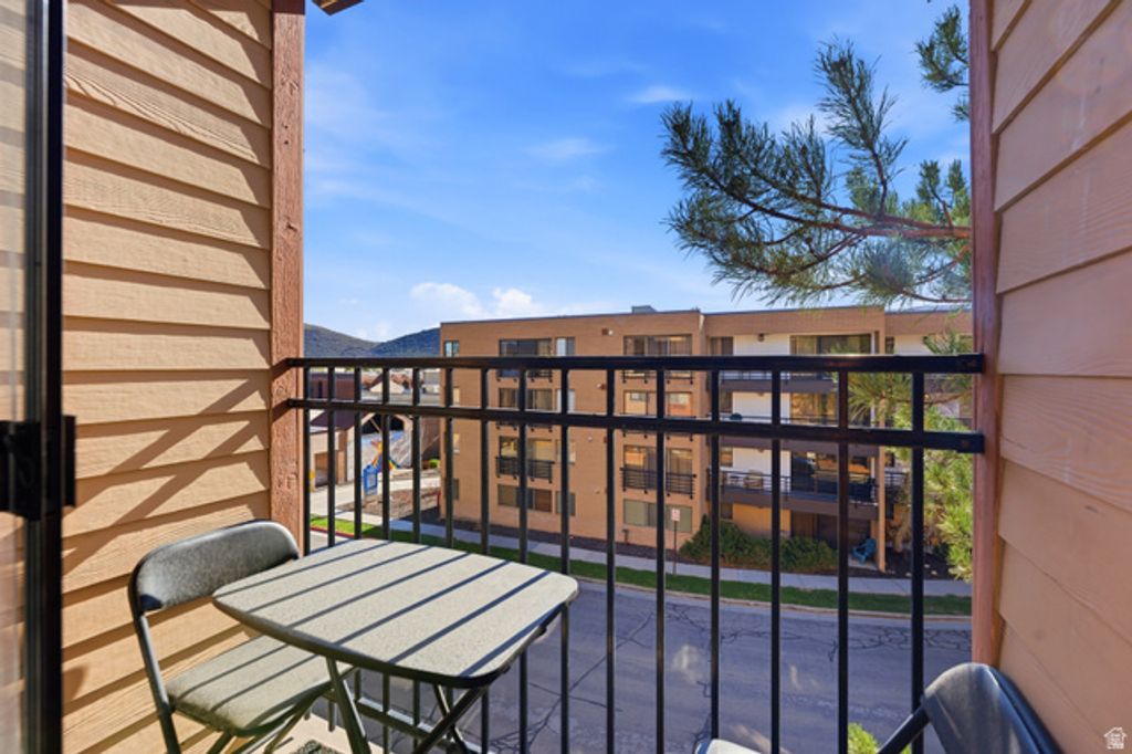 Image 17 of property listing at 1940 PROSPECTOR AVE #423, Park City, UT 84060
