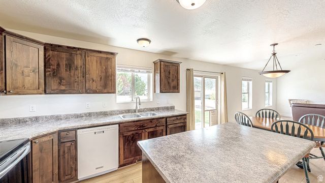 29 W MAGELLAN LN, Elk Ridge, UT 84651